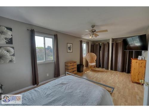 1277 Cardinal Crescent, Tecumseh, ON - Indoor Photo Showing Bedroom