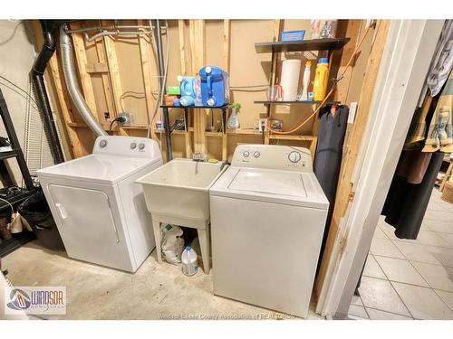 1277 Cardinal Crescent, Tecumseh, ON - Indoor Photo Showing Laundry Room