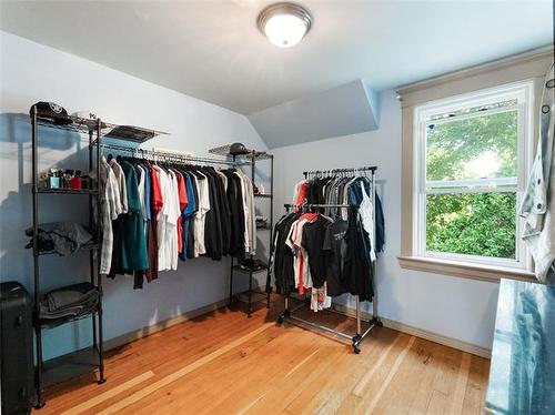 529 Sherburn St, Winnipeg, MB - Indoor With Storage