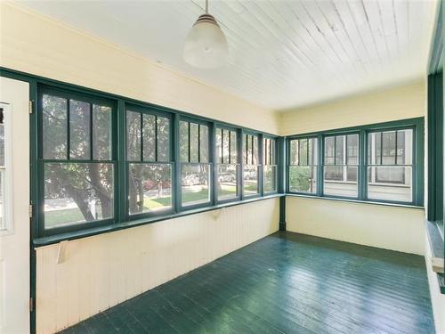 529 Sherburn St, Winnipeg, MB - Indoor Photo Showing Other Room