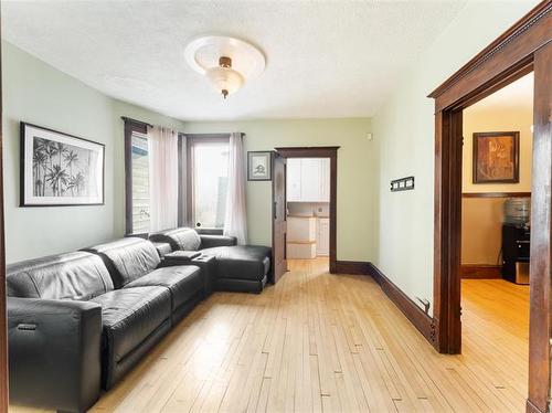 529 Sherburn St, Winnipeg, MB - Indoor Photo Showing Other Room