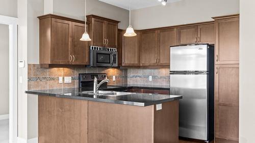 212-3533 Carrington Road, West Kelowna, BC - Indoor Photo Showing Kitchen With Double Sink