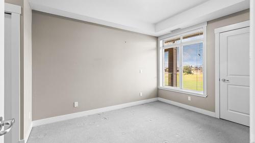 212-3533 Carrington Road, West Kelowna, BC - Indoor Photo Showing Other Room