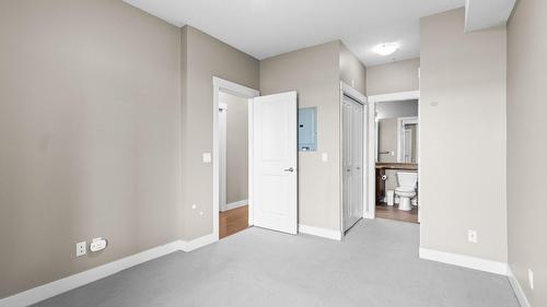 212-3533 Carrington Road, West Kelowna, BC - Indoor Photo Showing Other Room