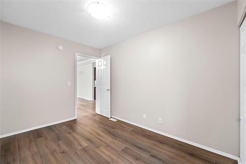 178 Mosselle Dr, Winnipeg, MB 