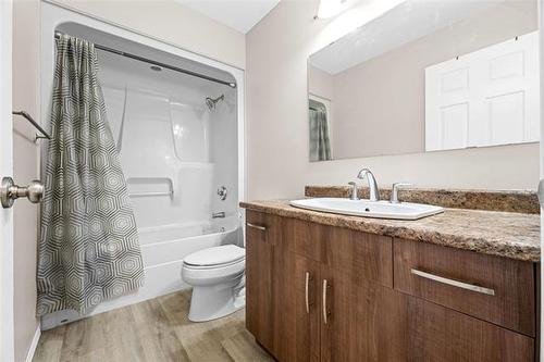 178 Mosselle Dr, Winnipeg, MB 