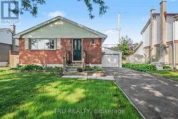 1275 WOODSIDE DRIVE Ottawa, ON K2C 2H1