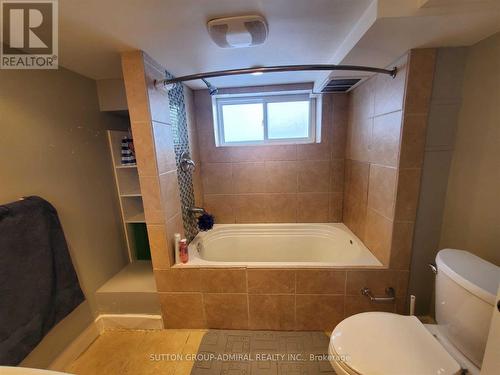 LOWER - 31 GILPIN AVENUE , Toronto, Ontario M6M 1G7 3