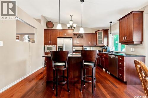 506 Vincent Crescent, Saskatoon, SK - Indoor Photo Showing Kitchen