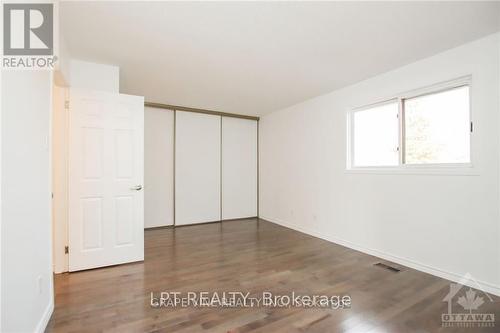 121 Erin Crescent, Ottawa, ON - Indoor Photo Showing Other Room