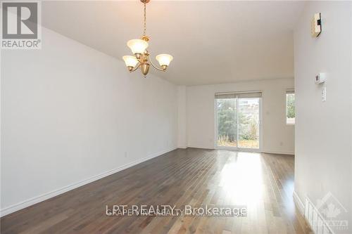 121 Erin Crescent, Ottawa, ON - Indoor Photo Showing Other Room