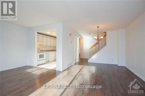 121 Erin Crescent, Ottawa, ON - Indoor