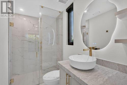 11 Knowles Crescent, Aurora, ON - Indoor Photo Showing Bathroom