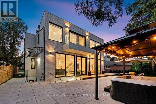 11 Knowles Crescent, Aurora, ON - Outdoor