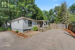 60 LAIDLAW STREET Wasaga Beach, ON L9Z 2L2