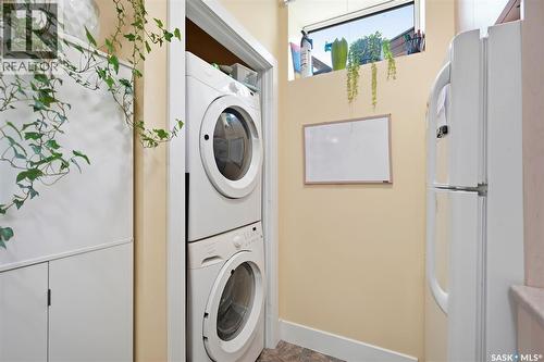 916 Temperance Street, Saskatoon, SK - Indoor Photo Showing Laundry Room