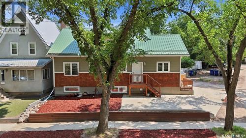 916 Temperance Street, Saskatoon, SK - Outdoor