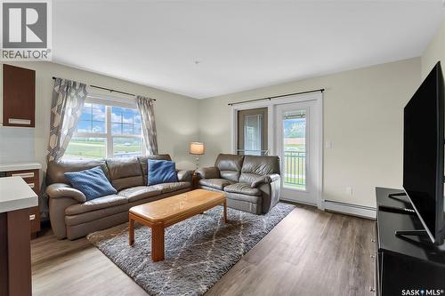 102 110 Phelps Way, Saskatoon, SK - Indoor Photo Showing Living Room