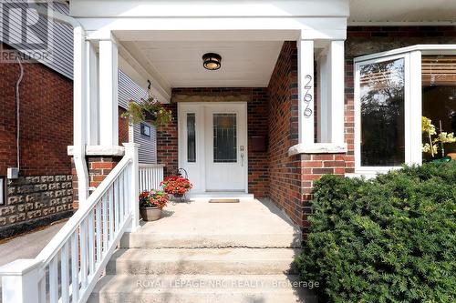 266 London Street S, Hamilton, ON - Outdoor