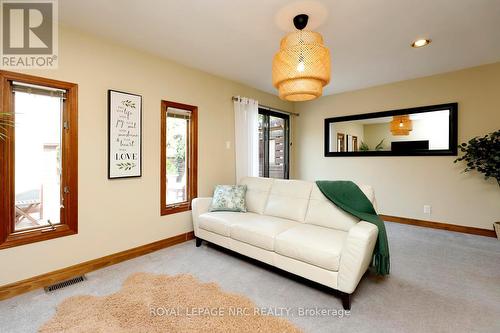 266 London Street S, Hamilton, ON - Indoor Photo Showing Other Room