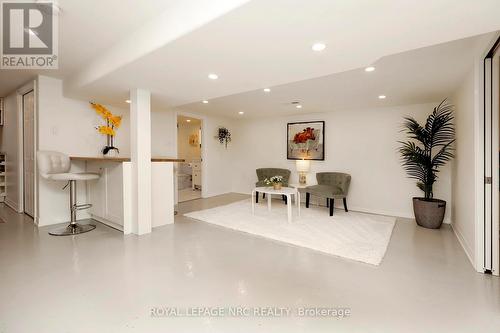 266 London Street S, Hamilton, ON - Indoor Photo Showing Other Room