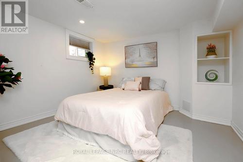 266 London Street S, Hamilton, ON - Indoor Photo Showing Bedroom
