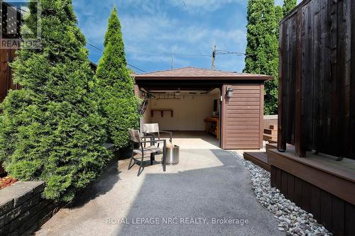 266 London Street S, Hamilton, ON - Outdoor