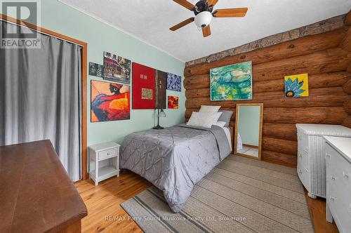 1011 Orange Lodge Road, Muskoka Lakes (Medora), ON - Indoor Photo Showing Bedroom