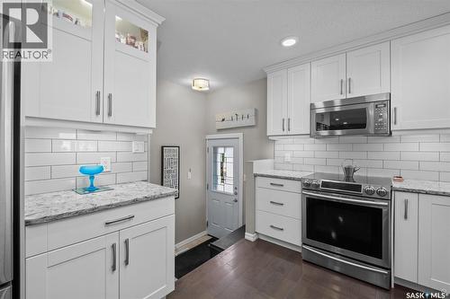1561 Sibbald Crescent, Prince Albert, SK - Indoor Photo Showing Kitchen With Upgraded Kitchen