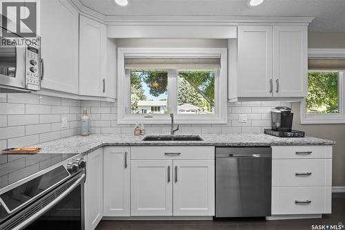1561 Sibbald Crescent, Prince Albert, SK - Indoor Photo Showing Kitchen With Stainless Steel Kitchen With Upgraded Kitchen