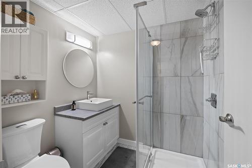 1561 Sibbald Crescent, Prince Albert, SK - Indoor Photo Showing Bathroom