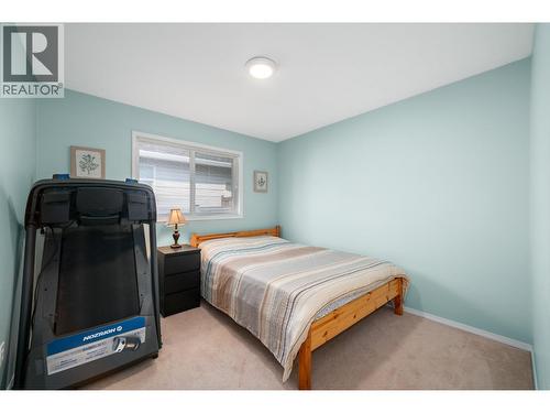 110 Wyndham Crescent, Kelowna, BC - Indoor Photo Showing Bedroom