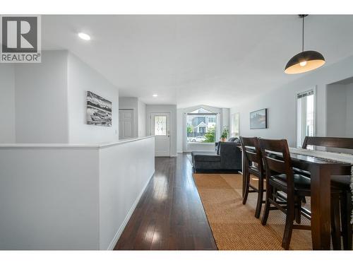 110 Wyndham Crescent, Kelowna, BC - Indoor Photo Showing Dining Room