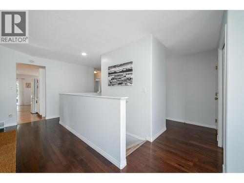 110 Wyndham Crescent, Kelowna, BC - Indoor Photo Showing Other Room