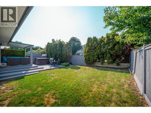 110 Wyndham Crescent, Kelowna, BC - Outdoor