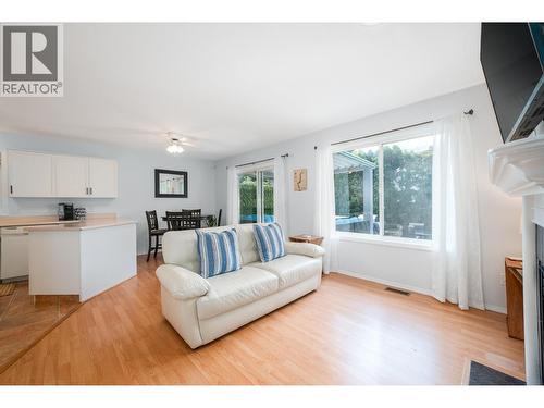 110 Wyndham Crescent, Kelowna, BC - Indoor With Fireplace