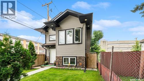 110 S Avenue S, Saskatoon, SK - Outdoor