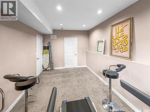 110 S Avenue S, Saskatoon, SK - Indoor