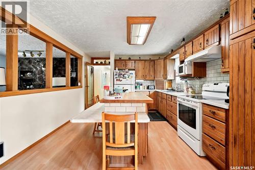 4 Pine Street, Katepwa Beach, SK - Indoor Photo Showing Kitchen
