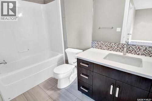 524 Maple Crescent, Warman, SK - Indoor Photo Showing Bathroom