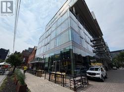 610 - 560 KING STREET W Toronto, ON M5V 1M3