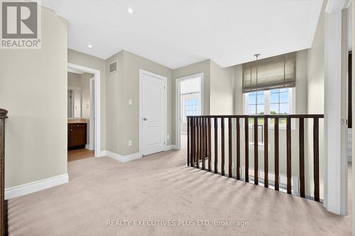 1 Sunset Way, Thorold, ON - Indoor Photo Showing Other Room