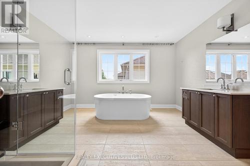 1 Sunset Way, Thorold, ON - Indoor Photo Showing Bathroom