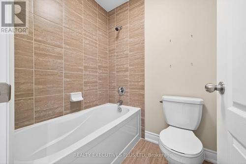 1 Sunset Way, Thorold, ON - Indoor Photo Showing Bathroom