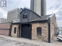 33 BOWEN STREET Hamilton, ON L8N 3Y6