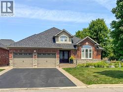 27 CARVER Drive Binbrook, ON L0R 1C0