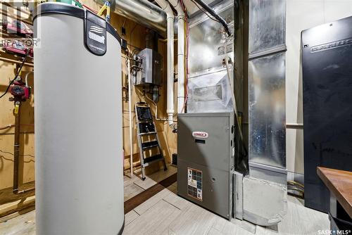 7502 Lilac Place, Regina, SK - Indoor Photo Showing Basement