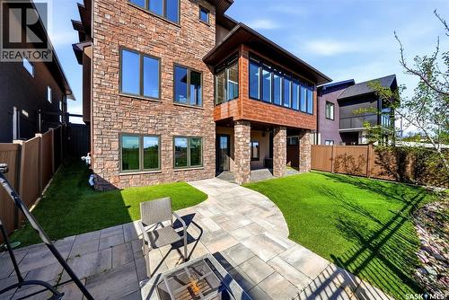 7502 Lilac Place, Regina, SK - Outdoor
