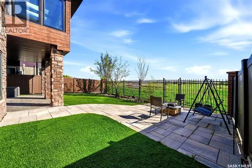 7502 Lilac Place, Regina, SK - Outdoor