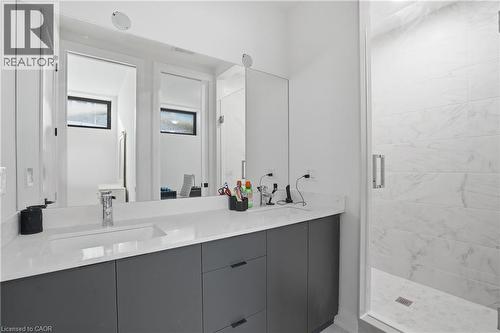 36 Windemere Road, Hamilton, ON - Indoor Photo Showing Bathroom